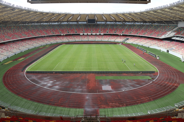 Türk firma tarafından yapılan Kamerun Douala Japoma Stadyumu.